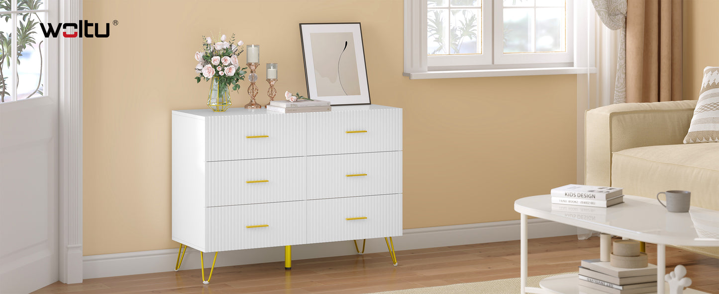 Cassettiera con sei cassetti e piedini dorati