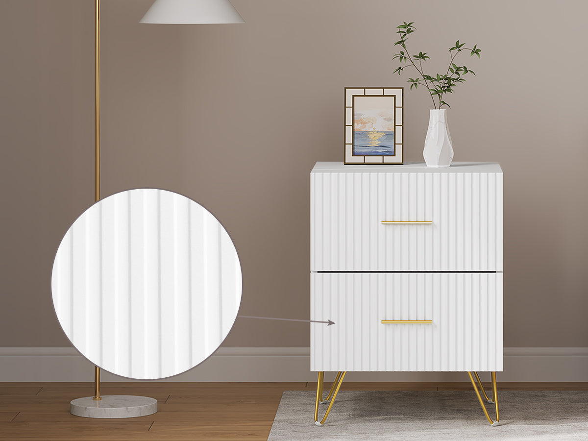 Coppia Comodini moderno bianco oro cannettato