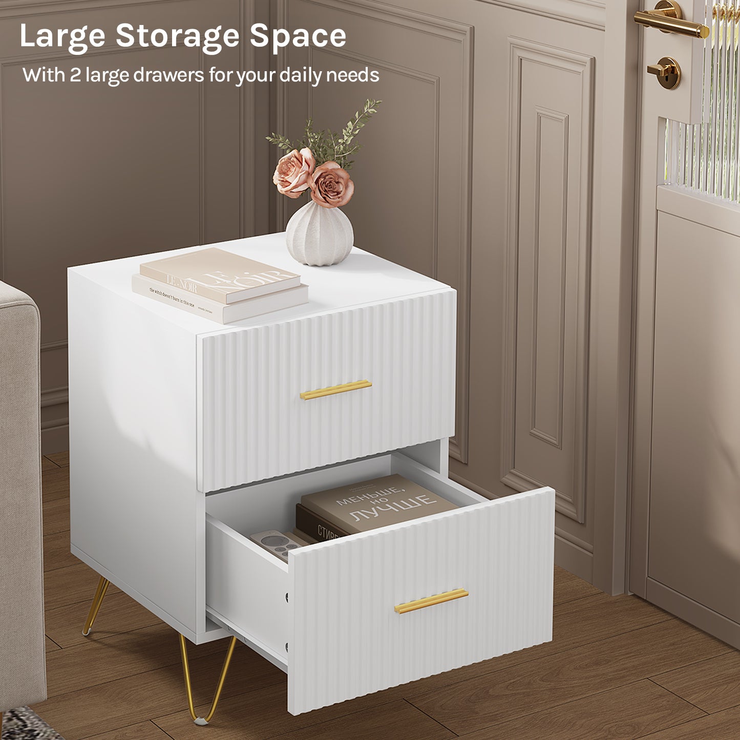 Coppia Comodini moderno bianco oro cannettato