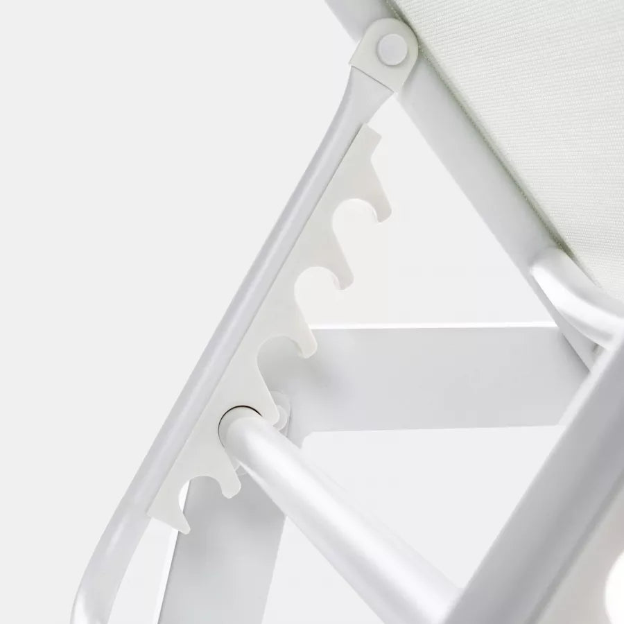Lettino prendisole in alluminio e tessuto bianco